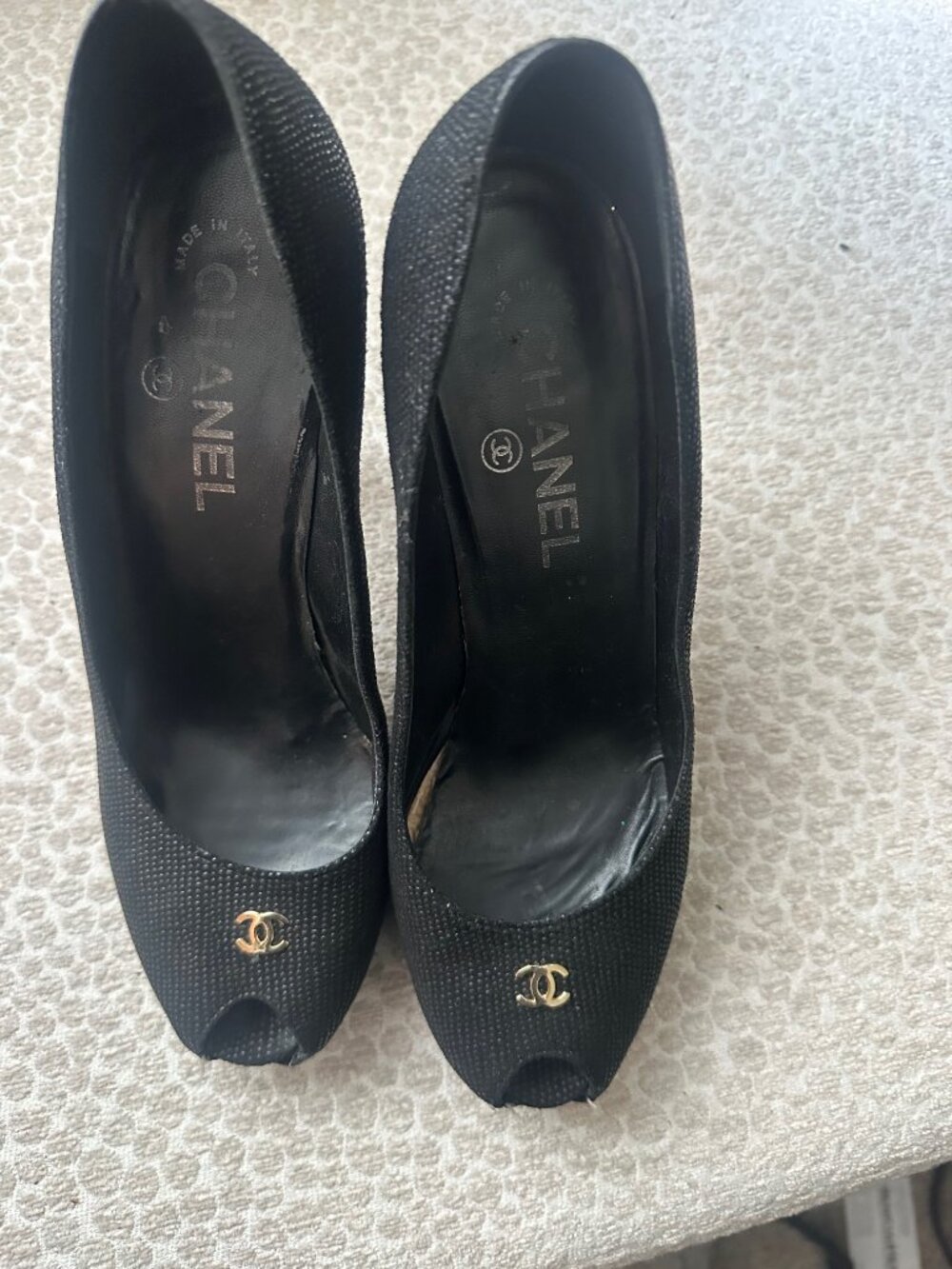Chanel Peep-toe pumps size 38